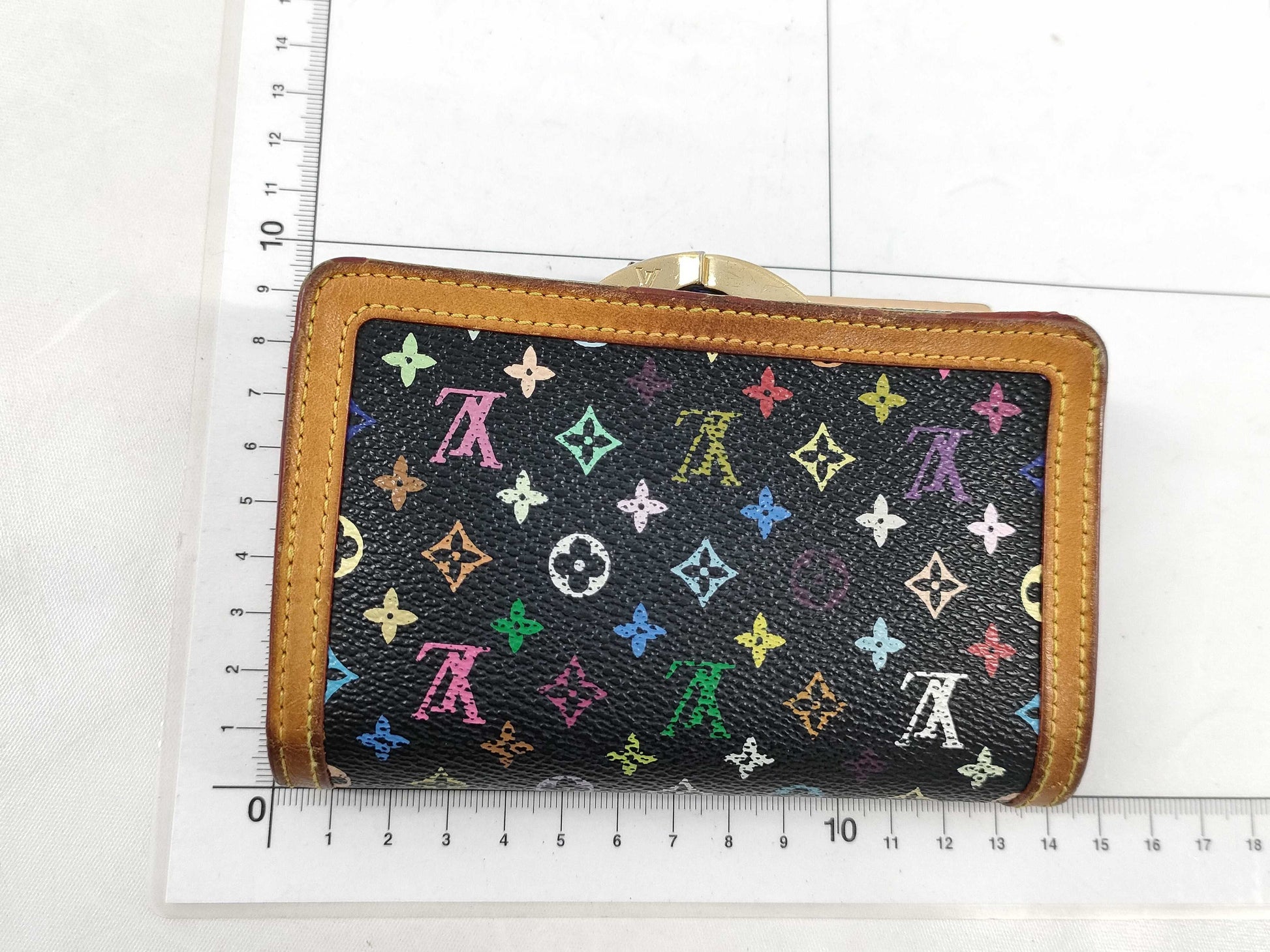 LOUIS VUITTON Viennois Wallet