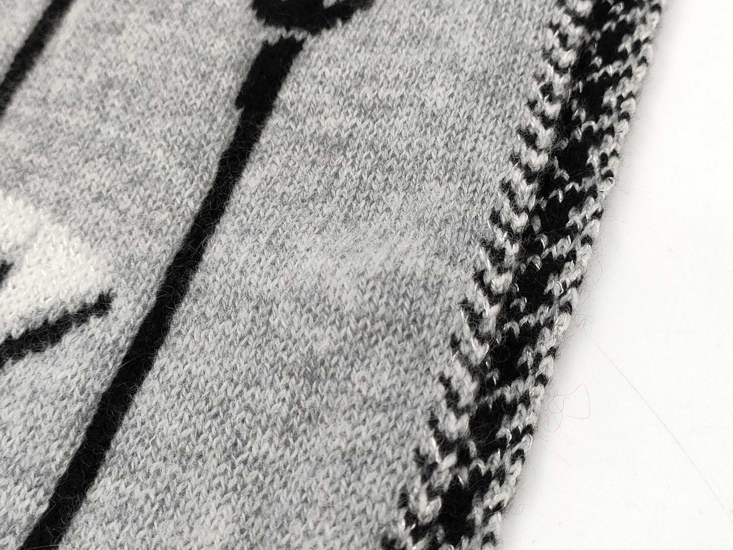CHANEL scarf with Coco mark, cashmere, and tag