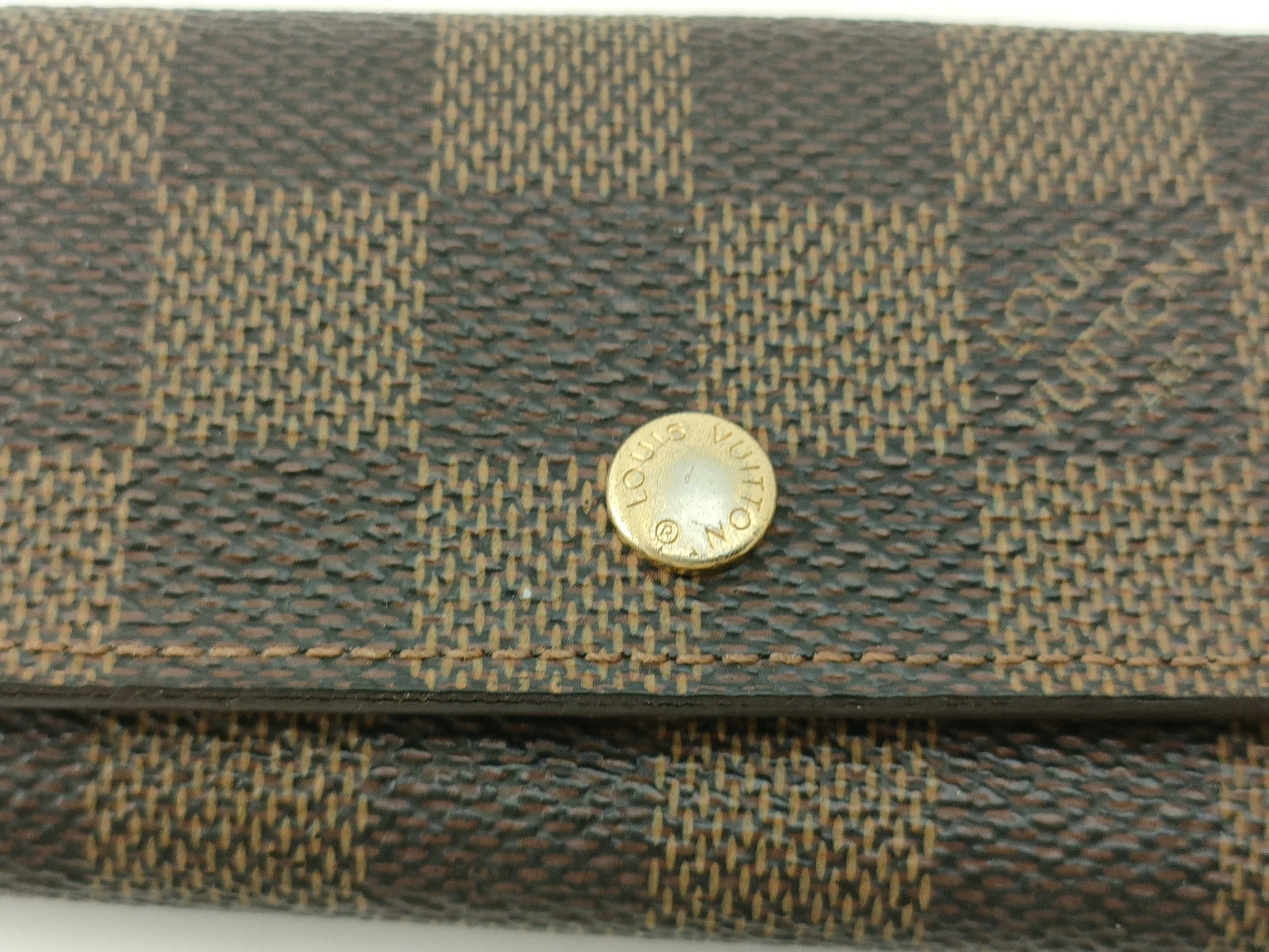 LOUIS VUITTON Damier Key Case 4-Ring Key Case/Key Holder