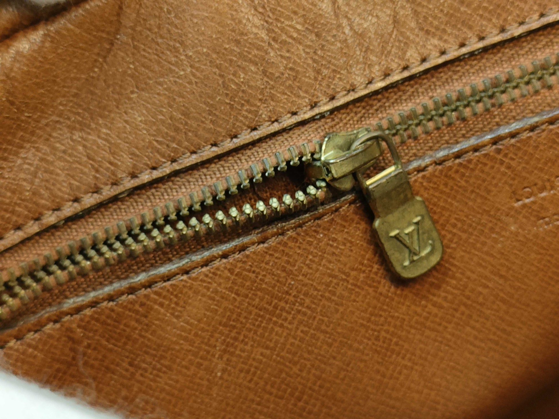 LOUIS VUITTON Monogram Marly Dragonne Second Bag