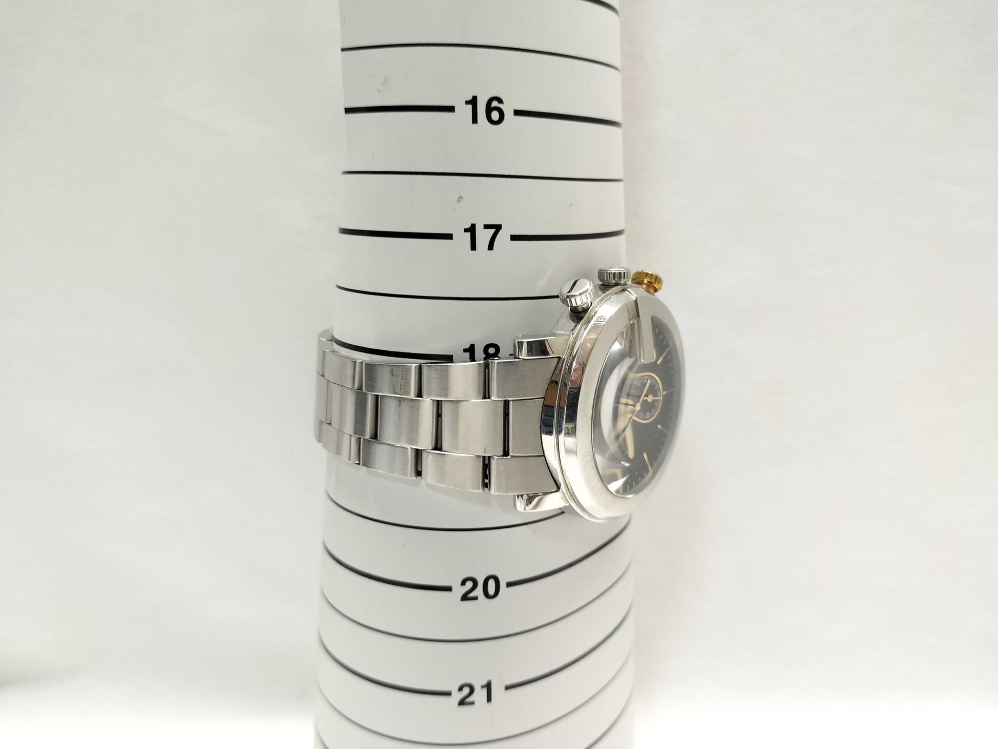 GUCCI 101M Men's Watch