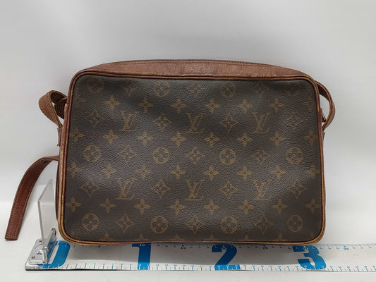 LOUIS VUITTON Monogram Shoulder Bag Shoulder Bag