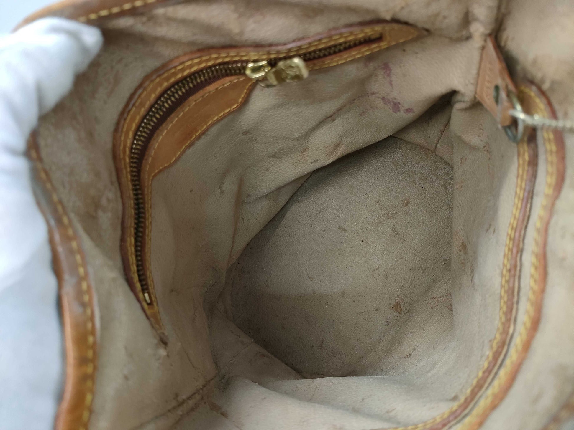 LOUIS VUITTON Monogram Petit Bucket Tote Bag with Pouch