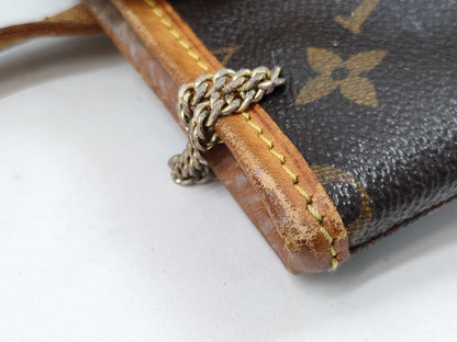 LOUIS VUITTON Monogram Petit Bucket Tote Bag with Pouch