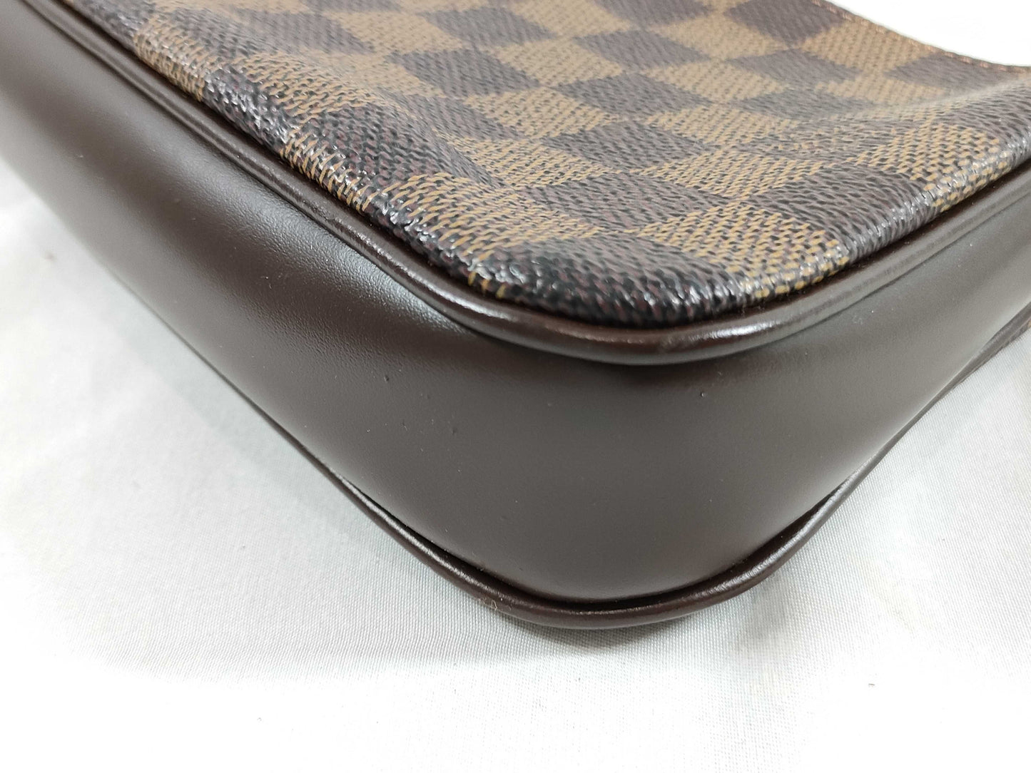LOUIS VUITTON [Serial Number] FL0092 Damier Accessoires Handbag