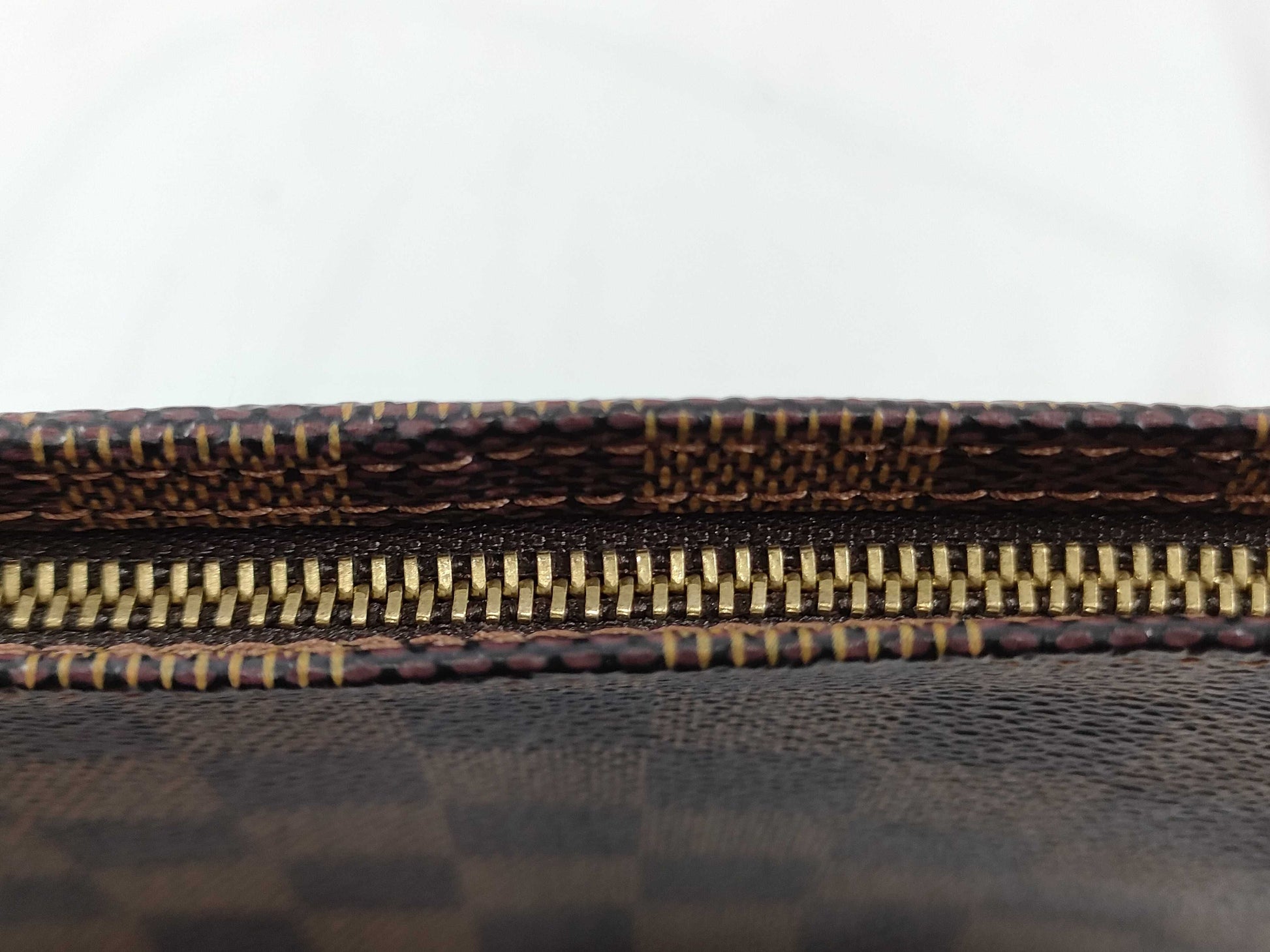 LOUIS VUITTON [Serial Number] FL0092 Damier Accessoires Handbag