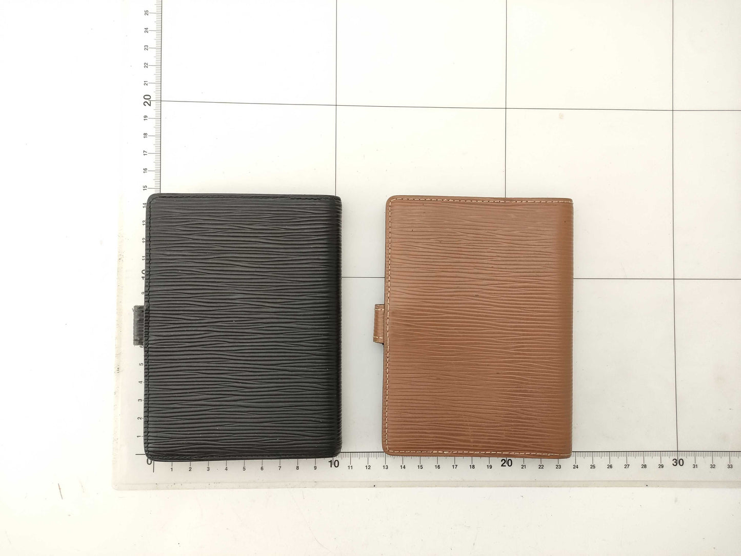 LOUIS VUITTON Epi Agenda 2-piece notebook cover