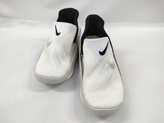Nike CW5883-101 Go FlyEase Sneakers