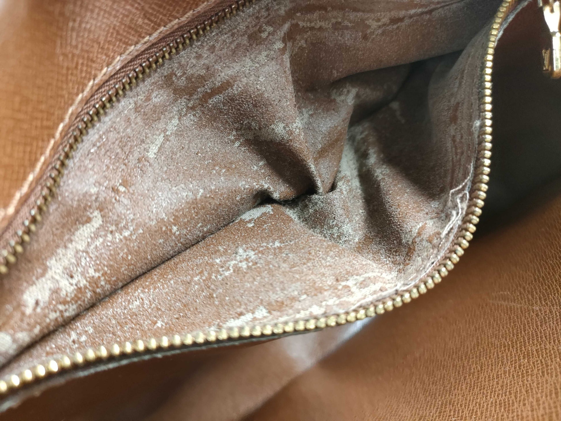 LOUIS VUITTON Monogram M51274 Trocadero 30 Shoulder Bag with Sticky Interior Pocket
