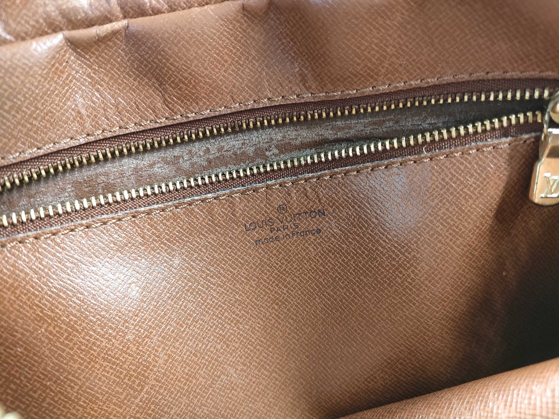 LOUIS VUITTON Monogram M51274 Trocadero 30 Shoulder Bag with Sticky Interior Pocket