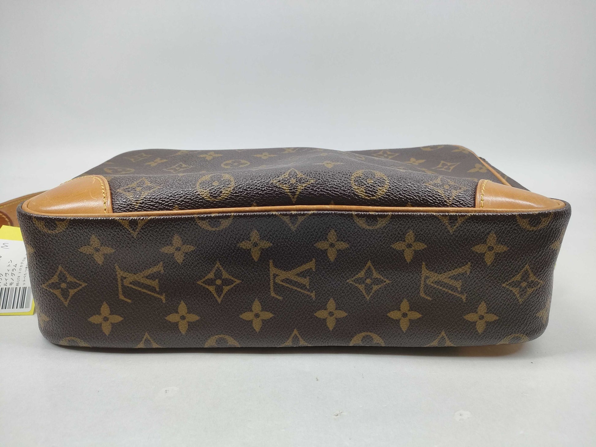 LOUIS VUITTON Monogram M51274 Trocadero 30 Shoulder Bag with Sticky Interior Pocket