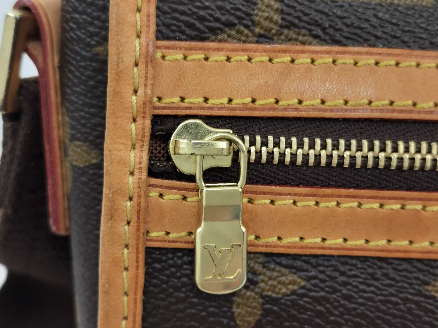 LOUIS VUITTON MI0027 Monogram M40106 Messenger Bosphor Shoulder Bag