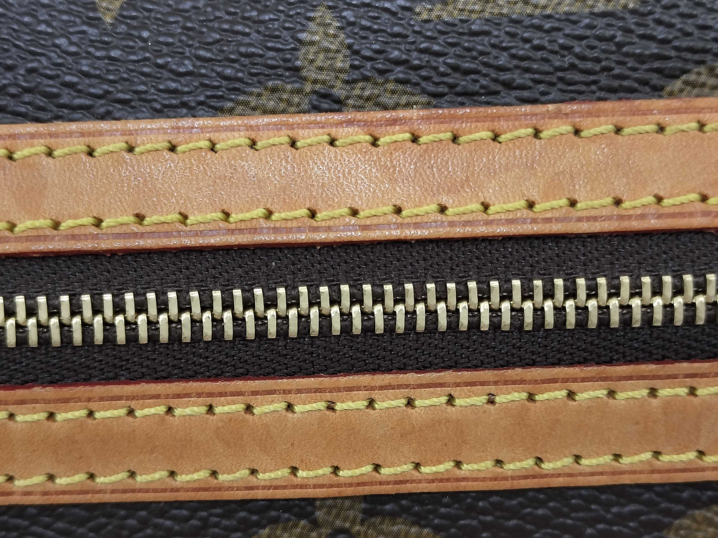 LOUIS VUITTON MI0027 Monogram M40106 Messenger Bosphor Shoulder Bag