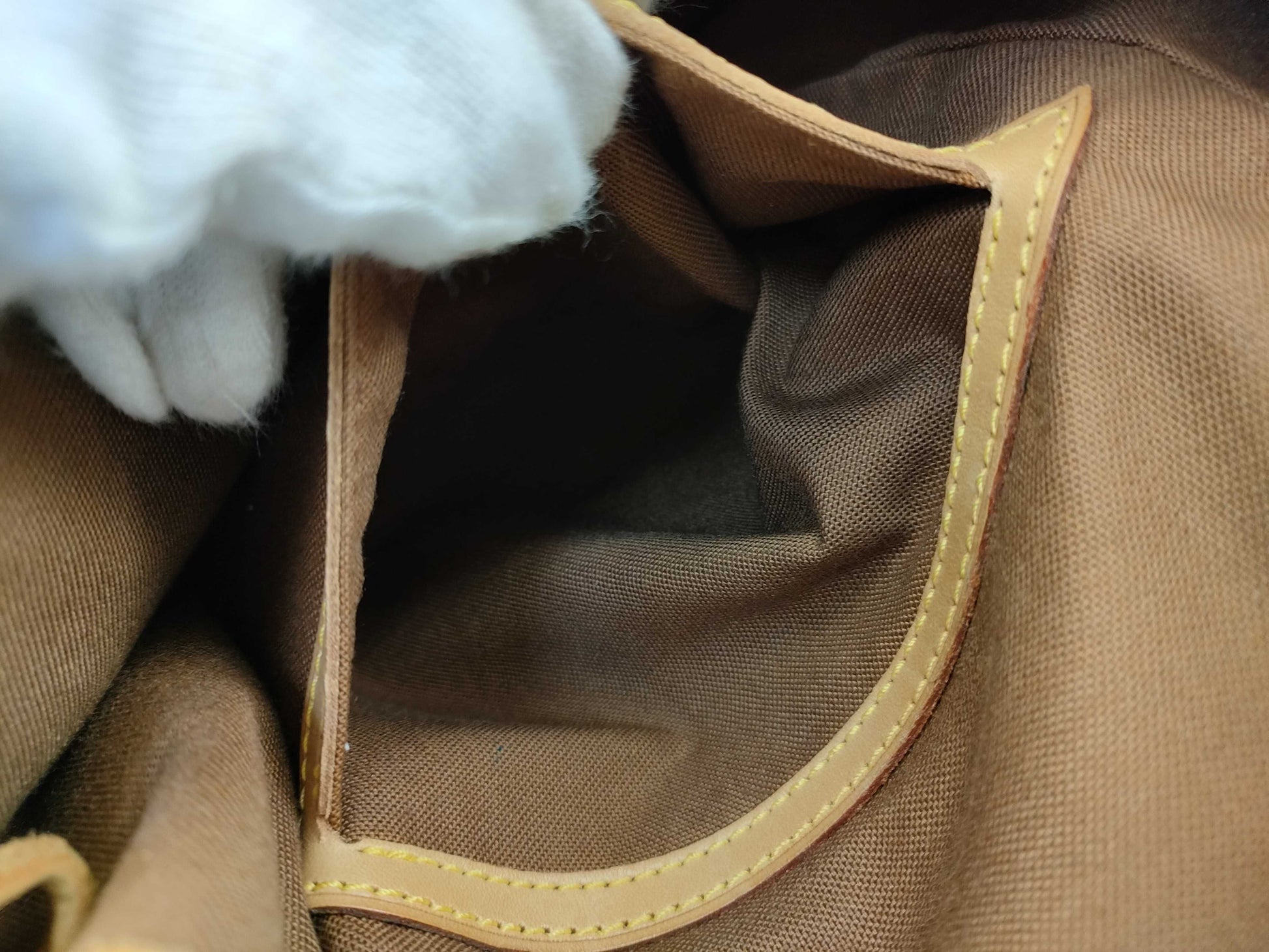 LOUIS VUITTON MI0946 Monogram M51136 Montsouris MM Backpack
