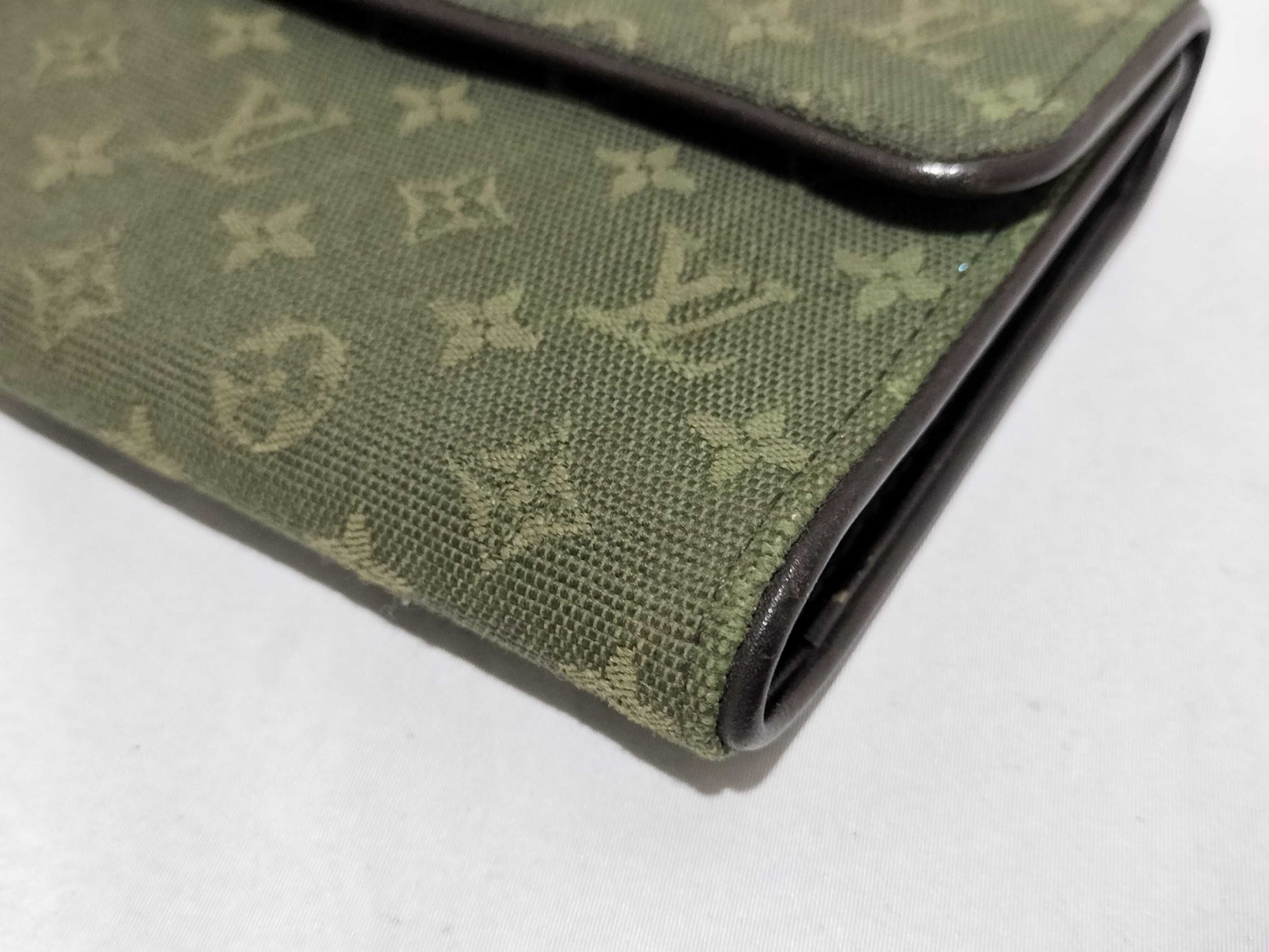LOUIS VUITTON Monogram Mini Minilan Porte Tresor International Wallet