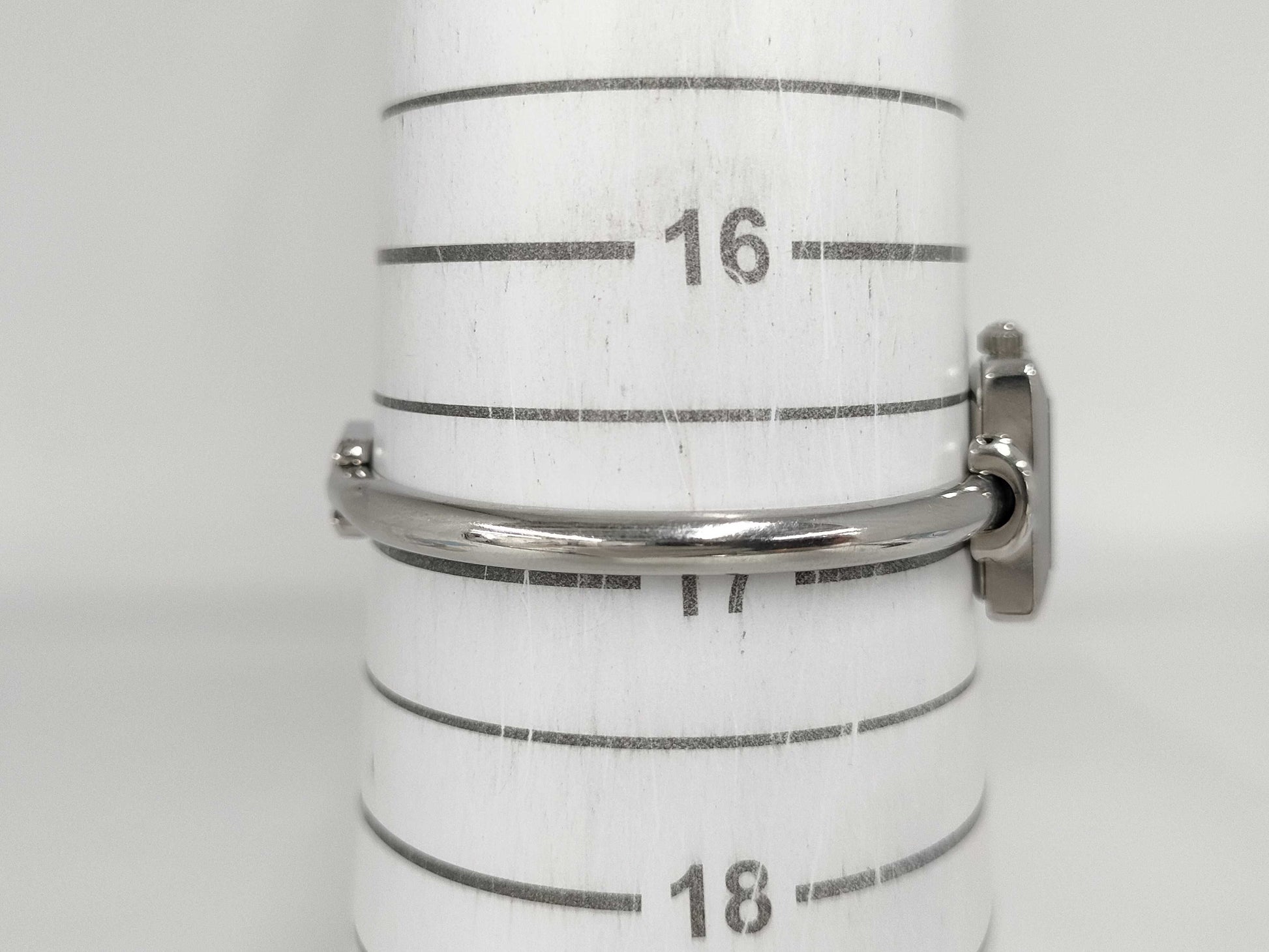 GUCCI 1900L Unworked Women's Watch