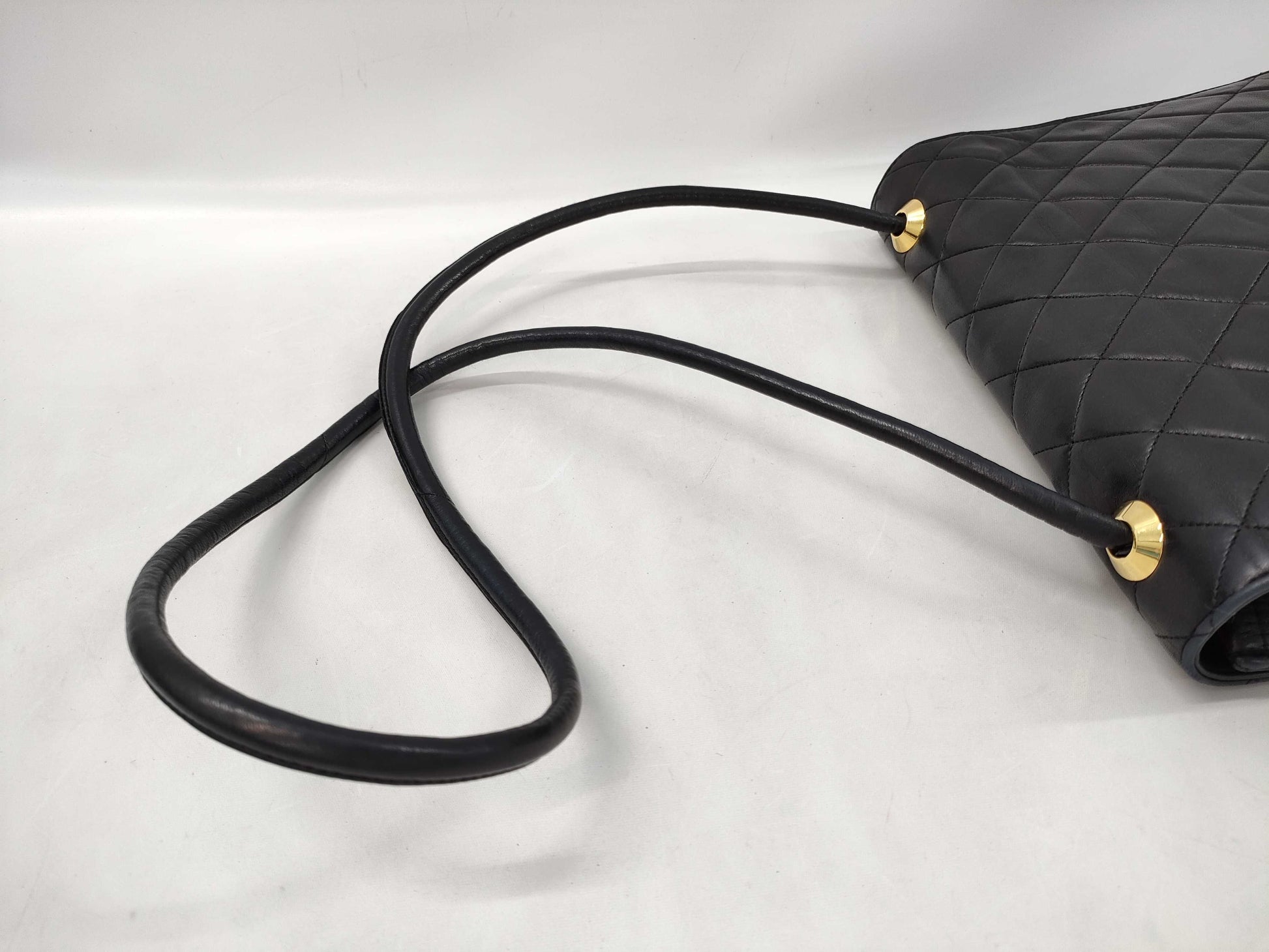 CHANEL Lambskin Matelasse Crossbody Shoulder Bag