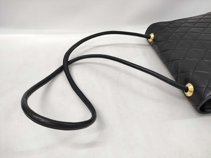 CHANEL Lambskin Matelasse Crossbody Shoulder Bag