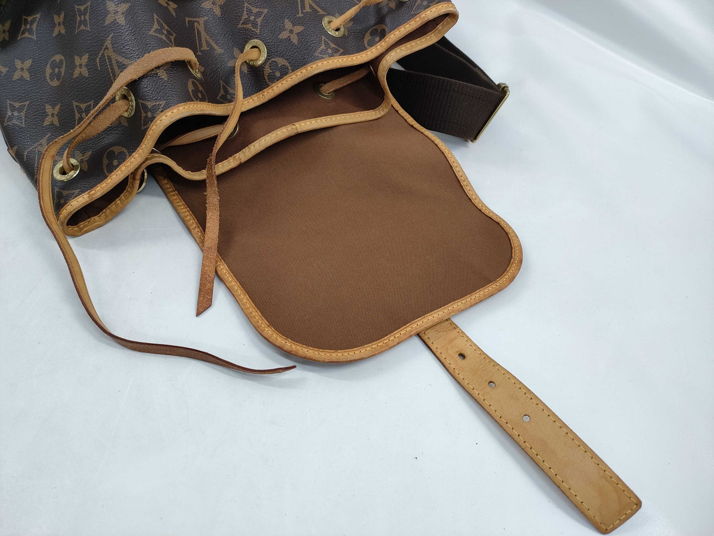 LOUIS VUITTON Monogram Sac Adobo Fall Backpack