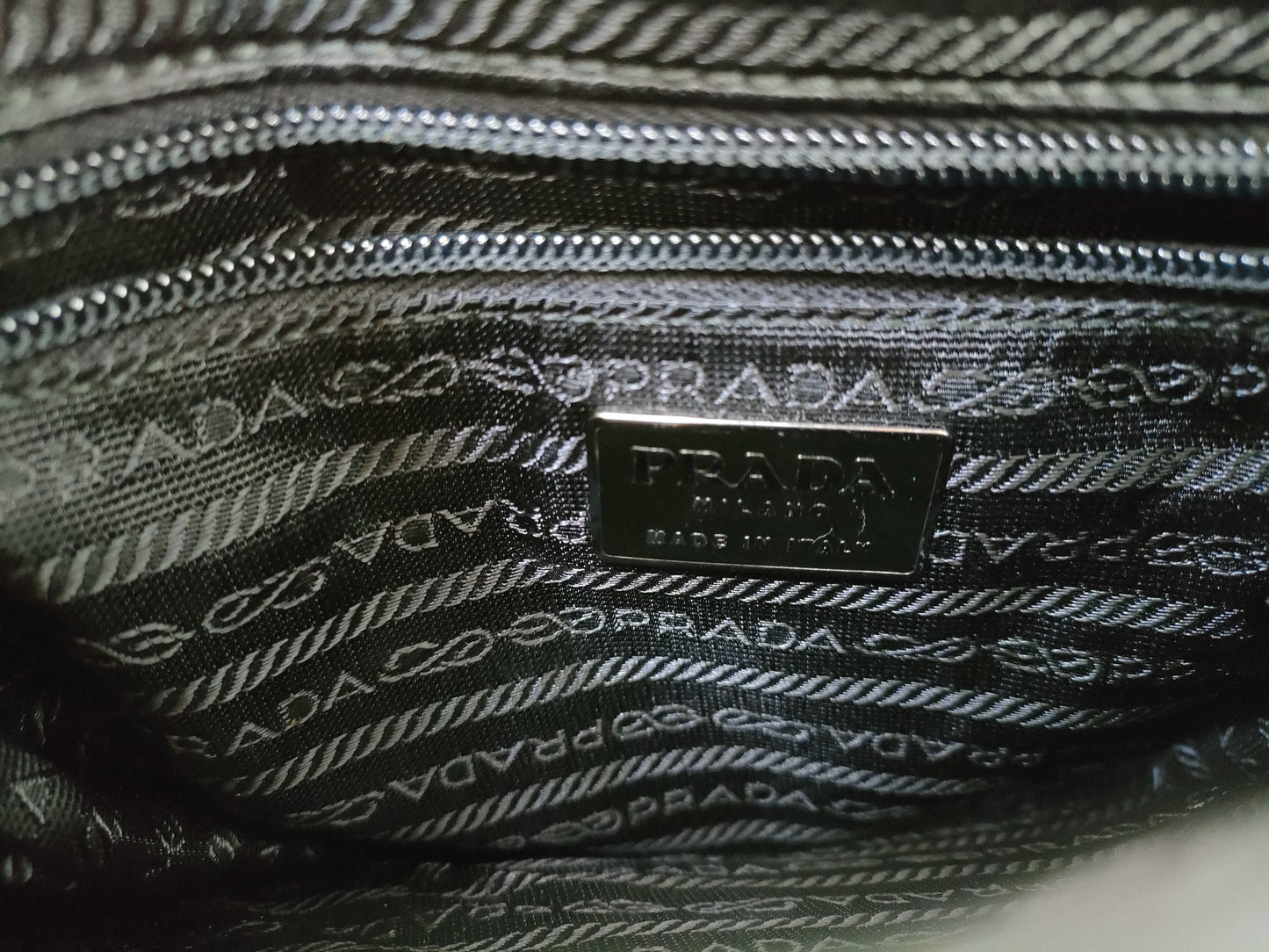 PRADA Crocodile/Clasp/Hand/Vintage Handbag