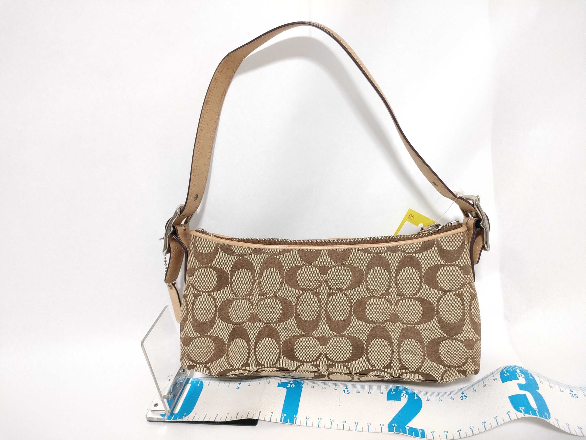 COACH Signature 8K01 Shoulder Bag