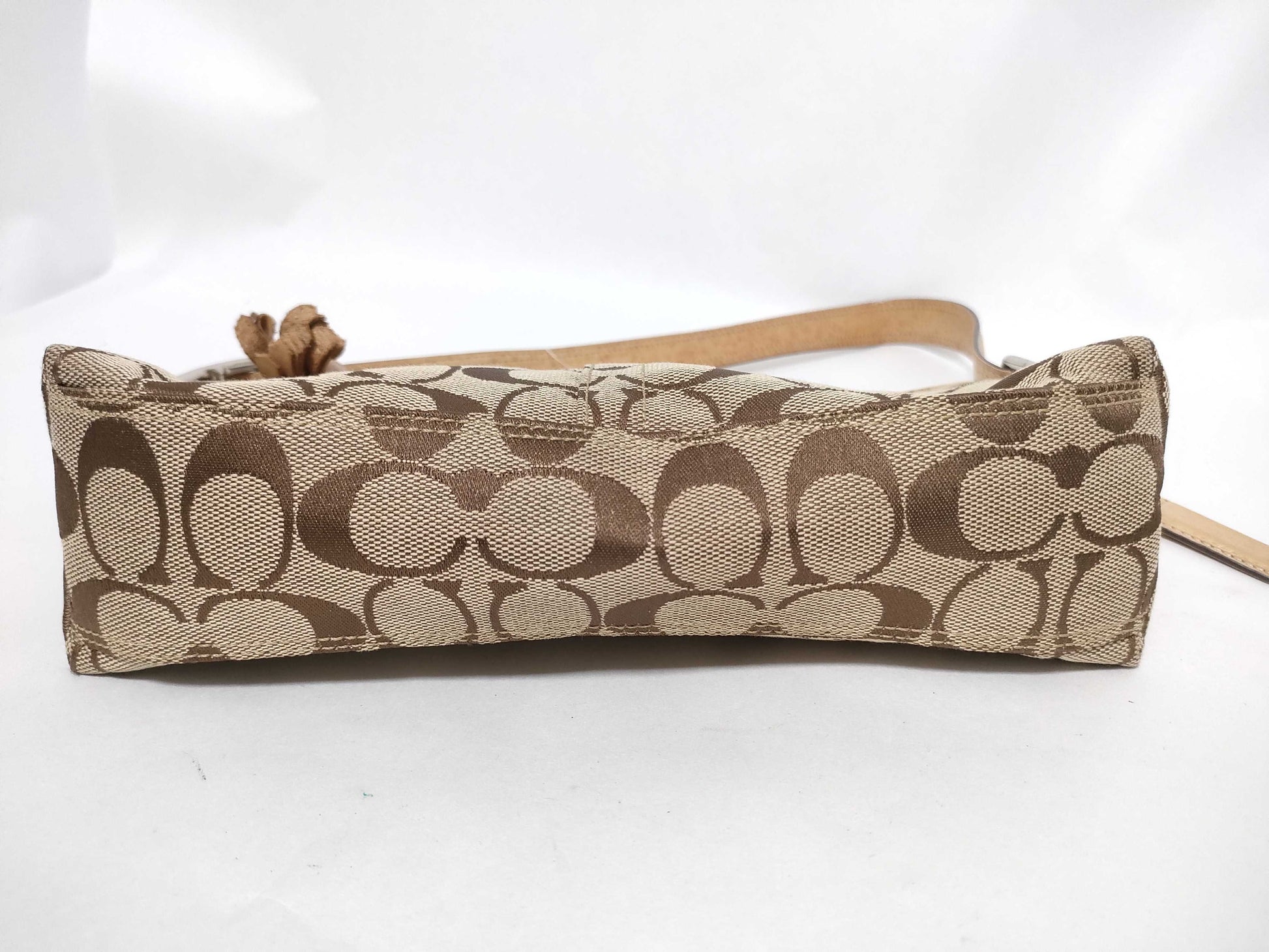 COACH Signature 8K01 Shoulder Bag