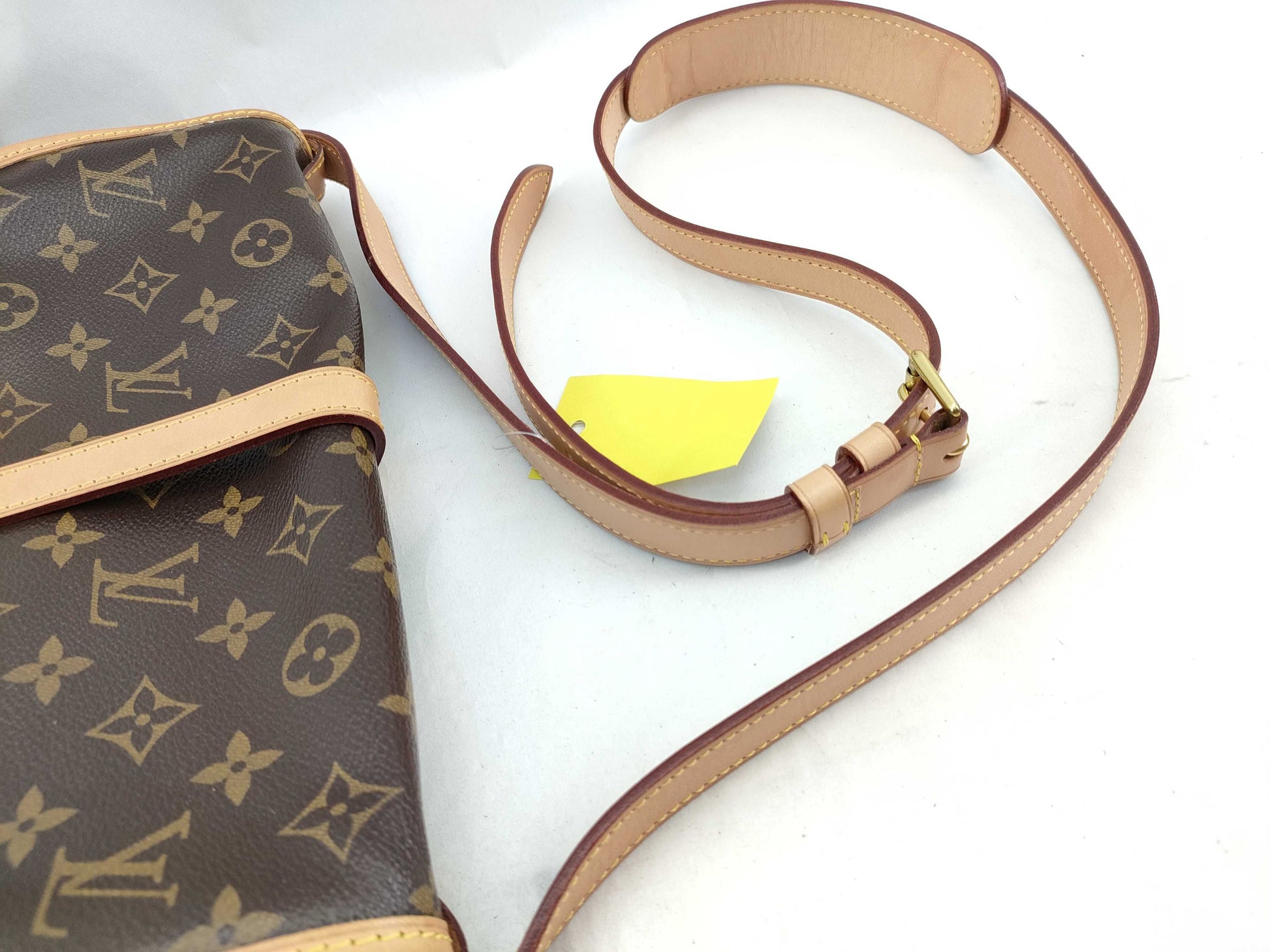 LOUIS VUITTON MB2153 Monogram M42256 Saumur 30 Shoulder Bag