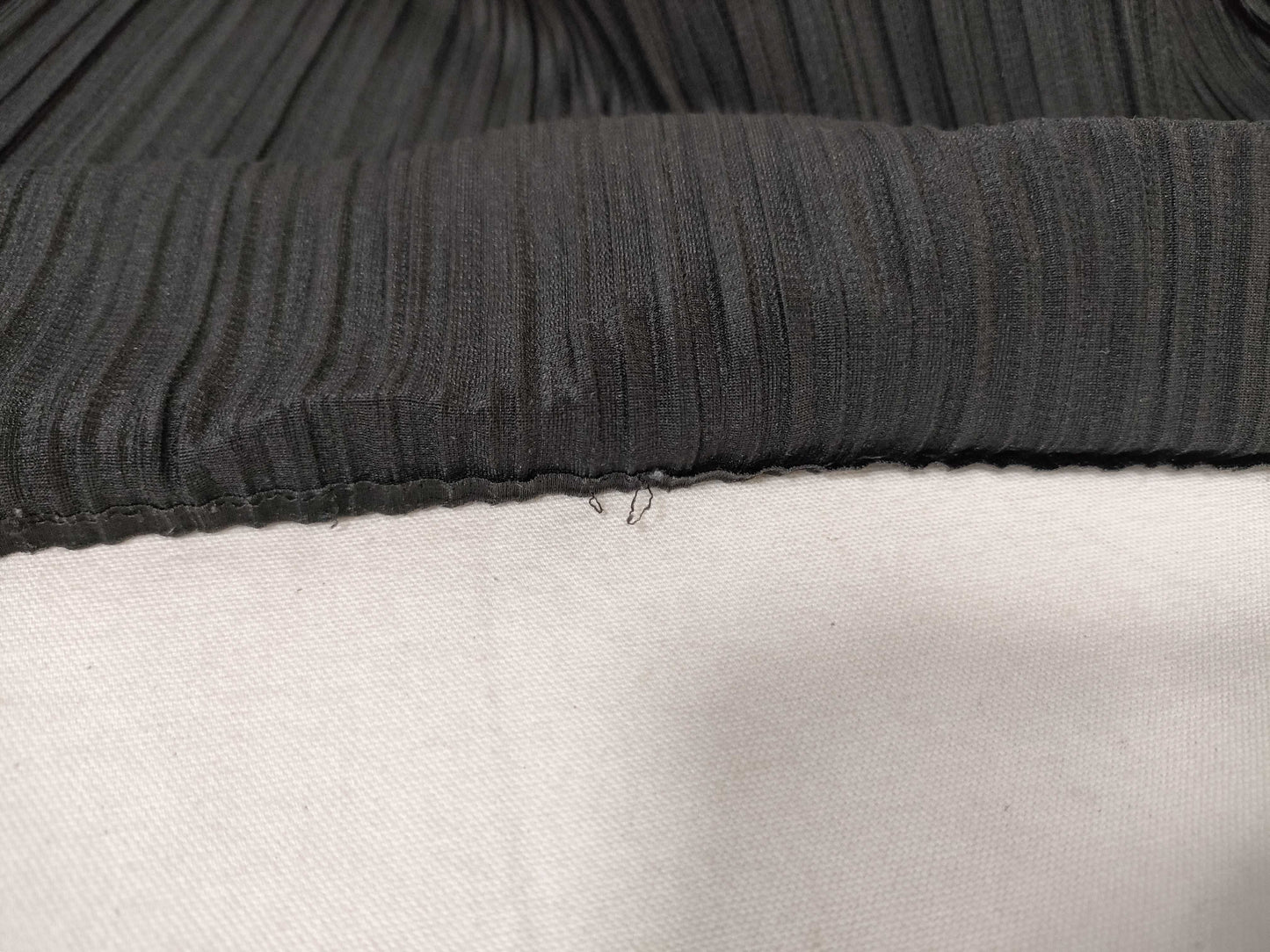 ISSEY MIYAKE Pleats Please Top Black Top