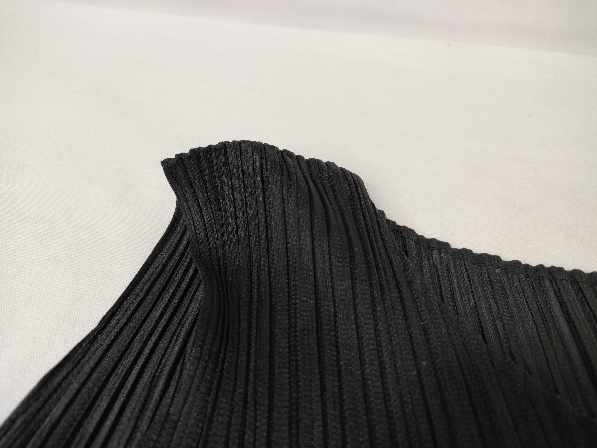 ISSEY MIYAKE Pleats Please Top Black Top