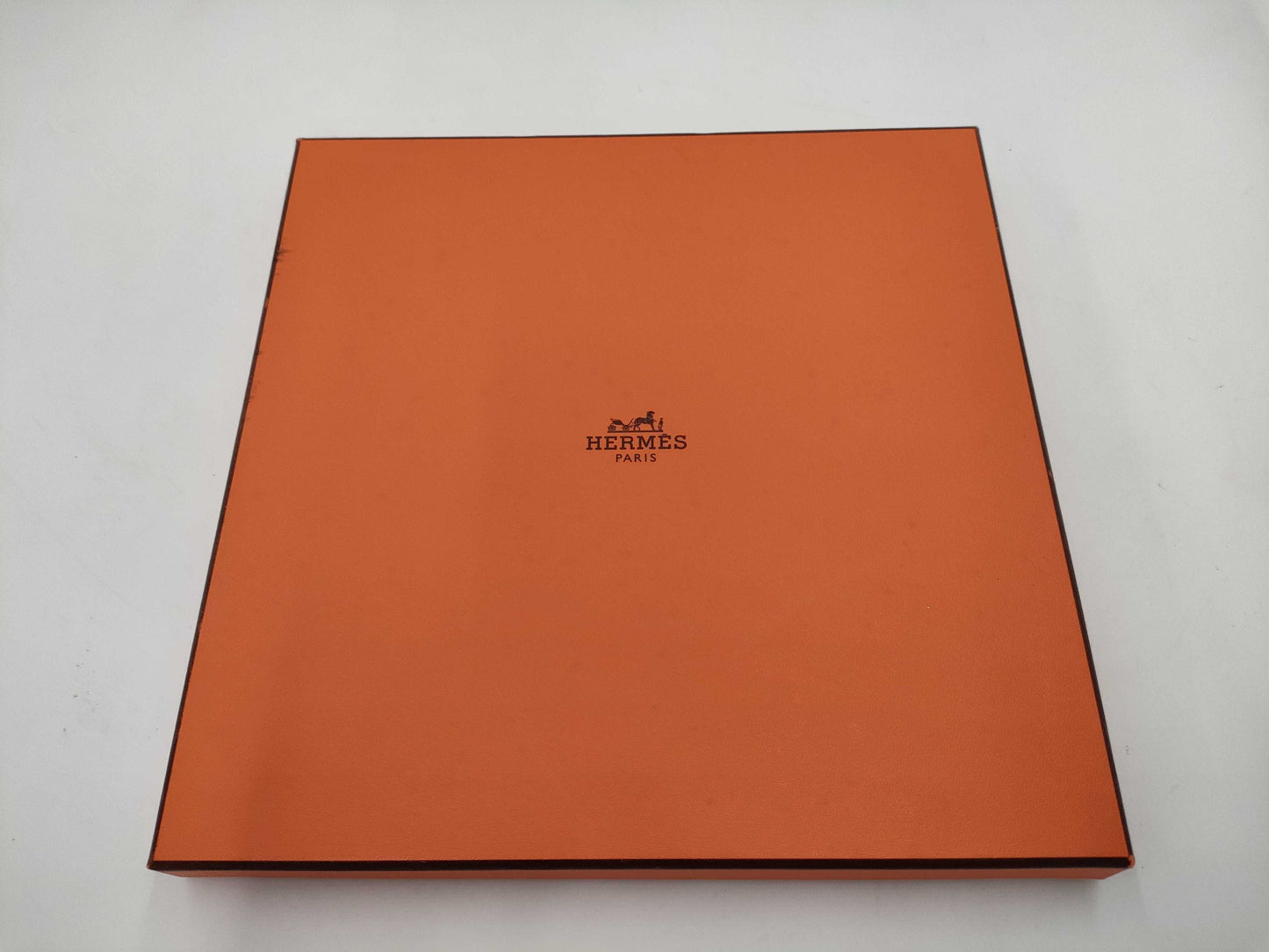 HERMES 24 FAUBOURG SECONDE GINZA 5-4-1 Scarf with tag