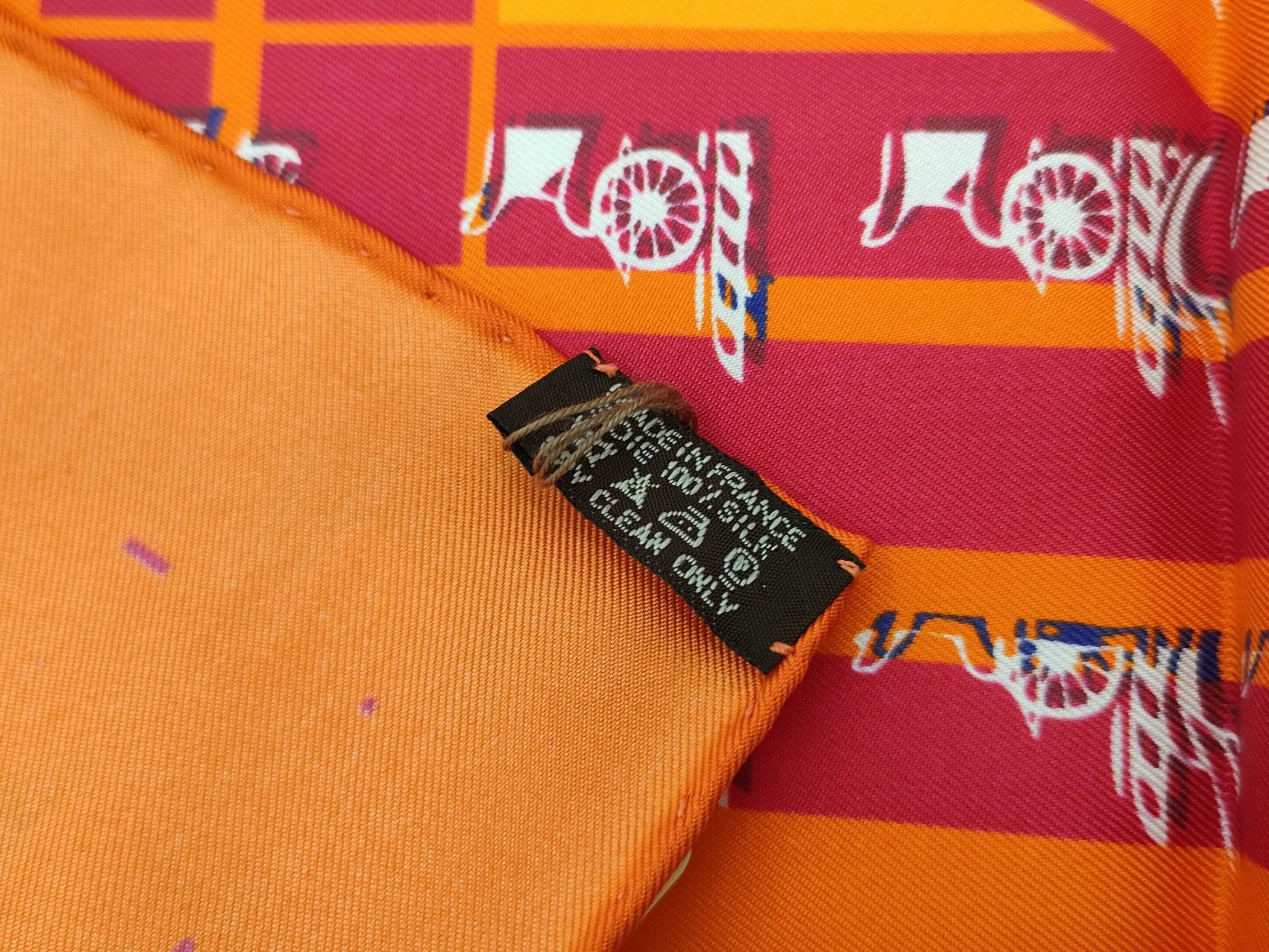 HERMES 24 FAUBOURG SECONDE GINZA 5-4-1 Scarf with tag