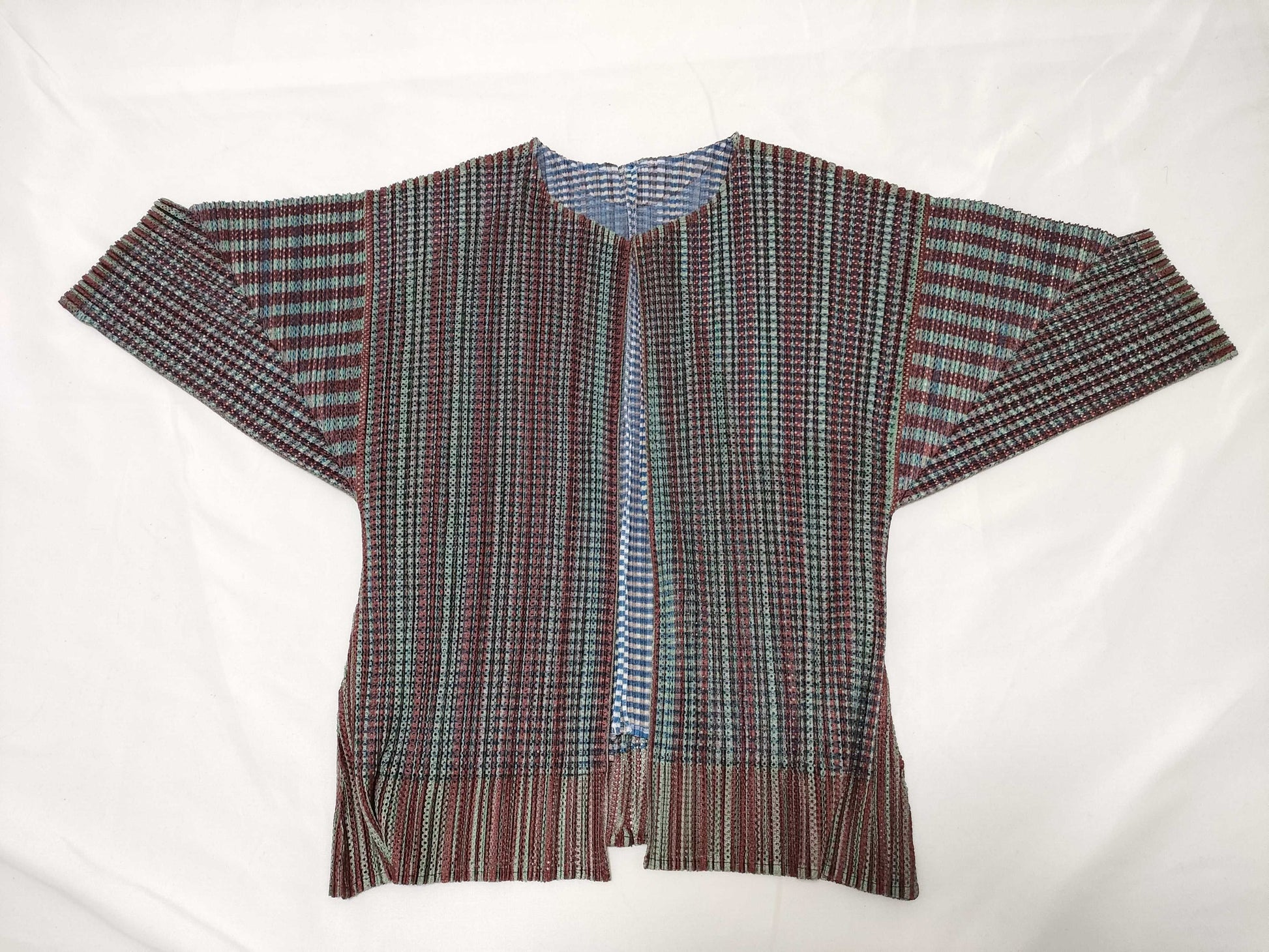 ISSEY MIYAKE Pleats Please Cardigan