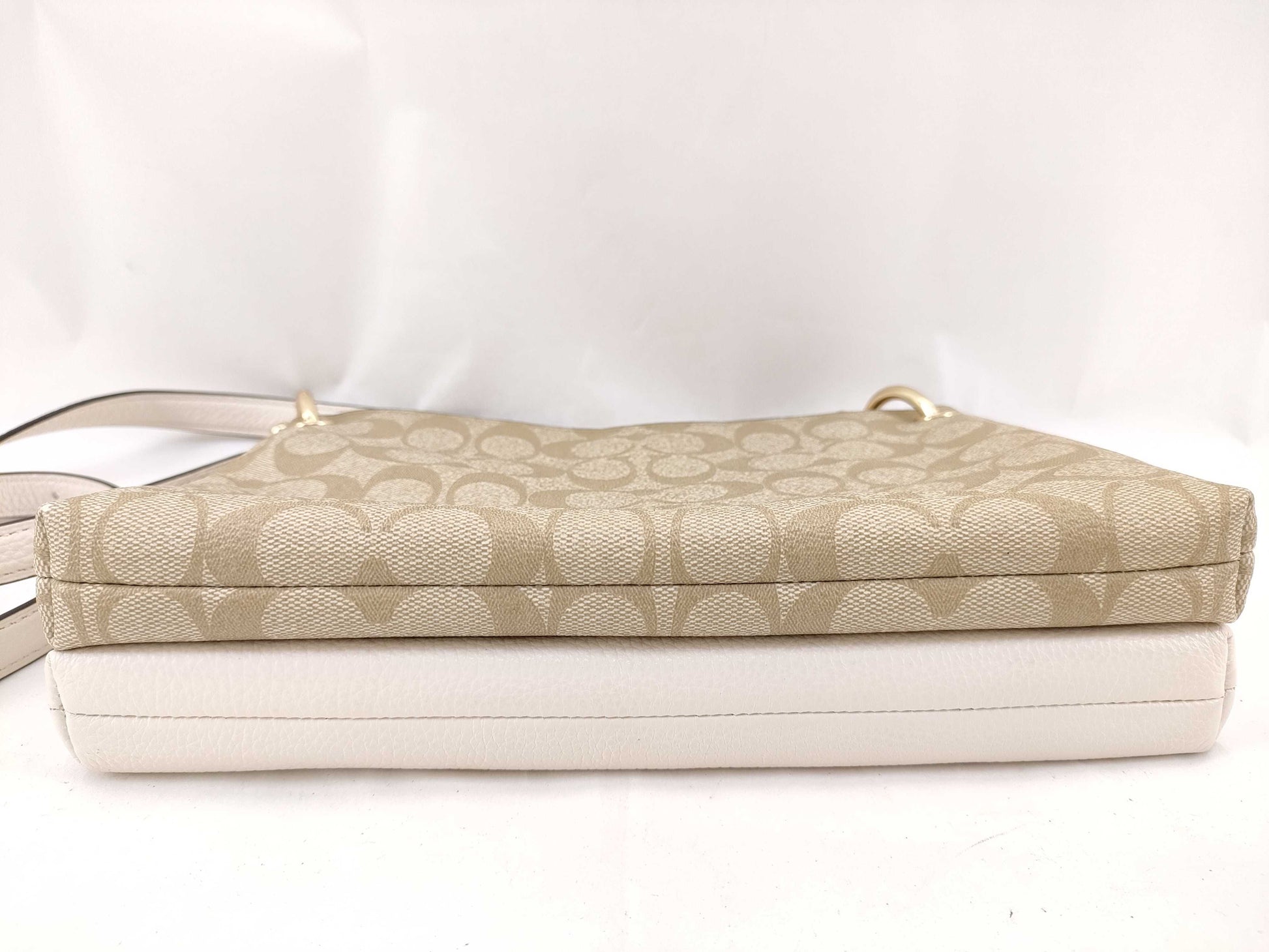 COACH Signature 91512 Shoulder Bag