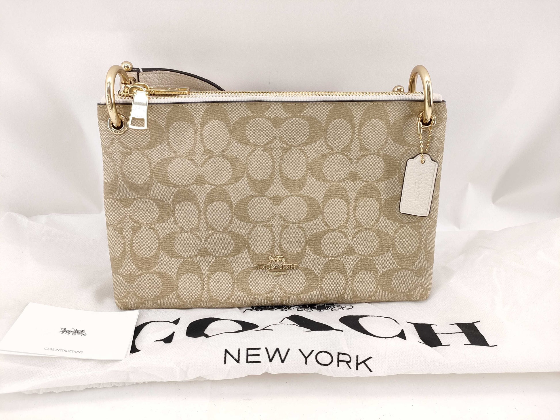 COACH Signature 91512 Shoulder Bag