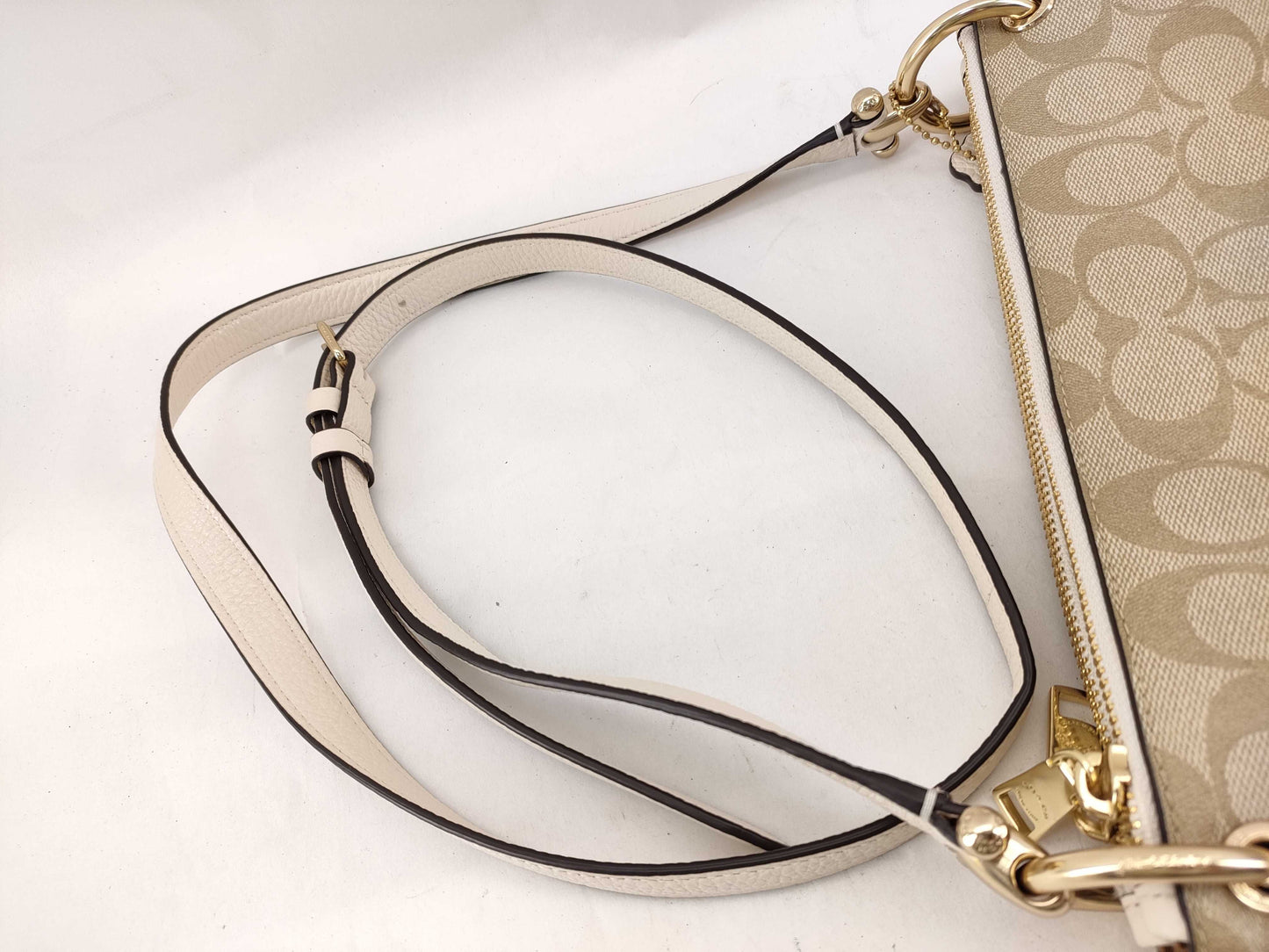 COACH Signature 91512 Shoulder Bag