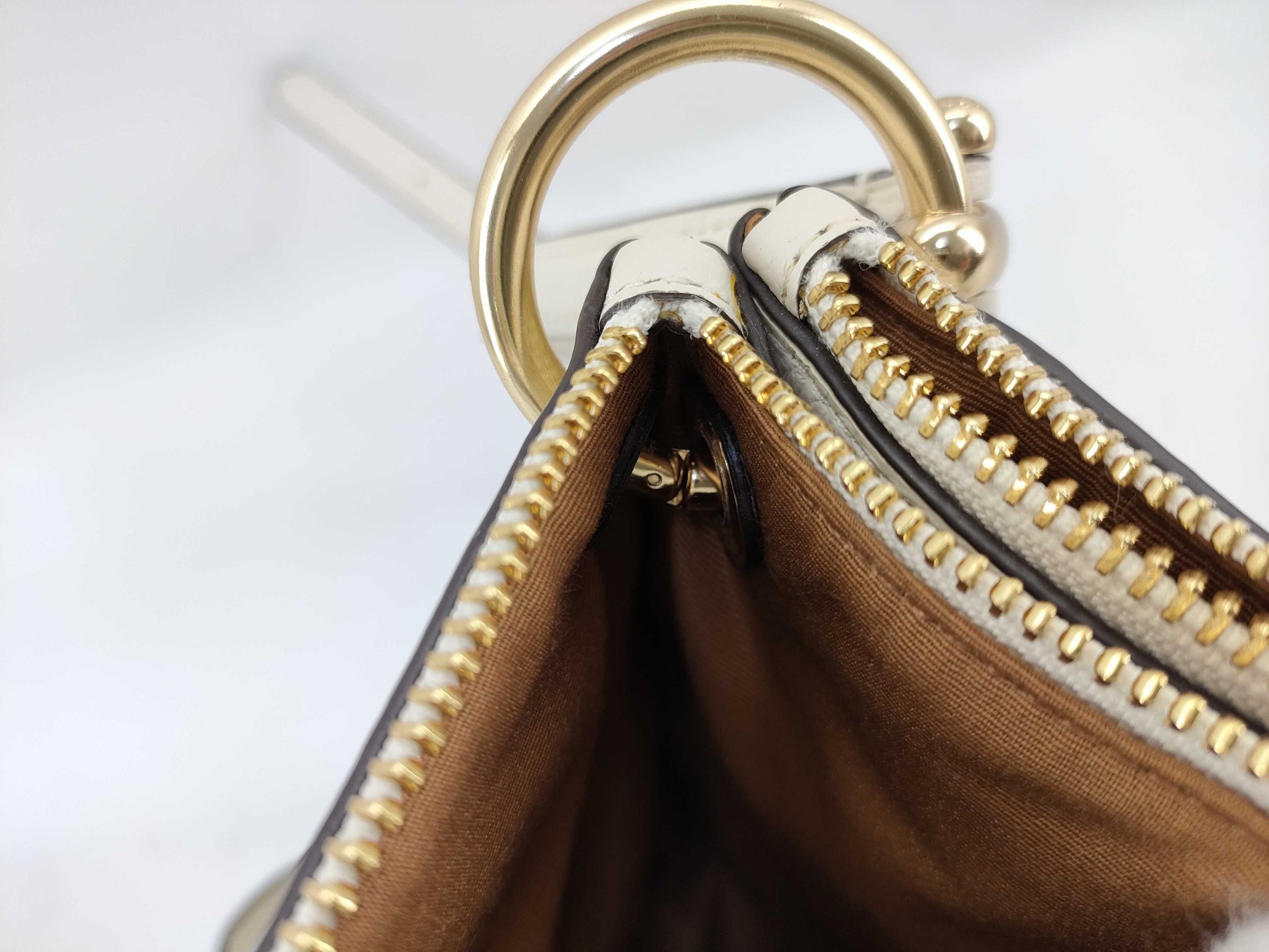 COACH Signature 91512 Shoulder Bag