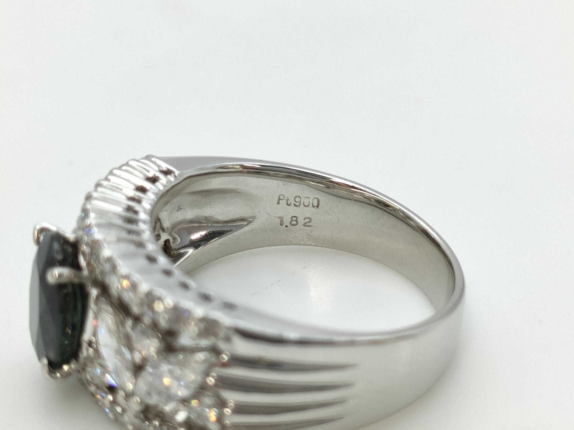 AX1.82ct D1.15ct Pt900 11.1g Ring 