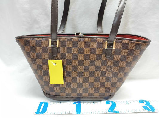 LOUIS VUITTON N51121 Damier Manosque PM Handbag