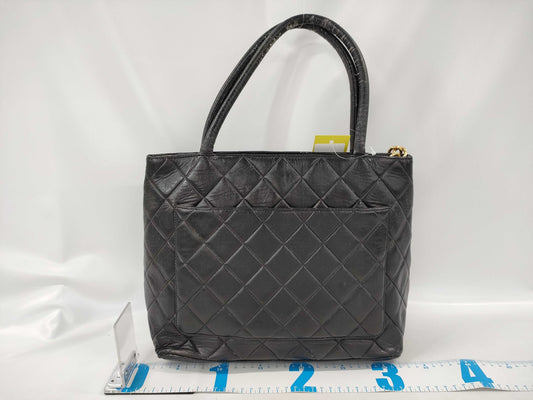 CHANEL Lambskin Reproduction Tote/Altered Tote Bag