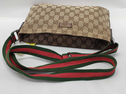 GUCCI 189749 GG Canvas Sherry Shoulder Bag