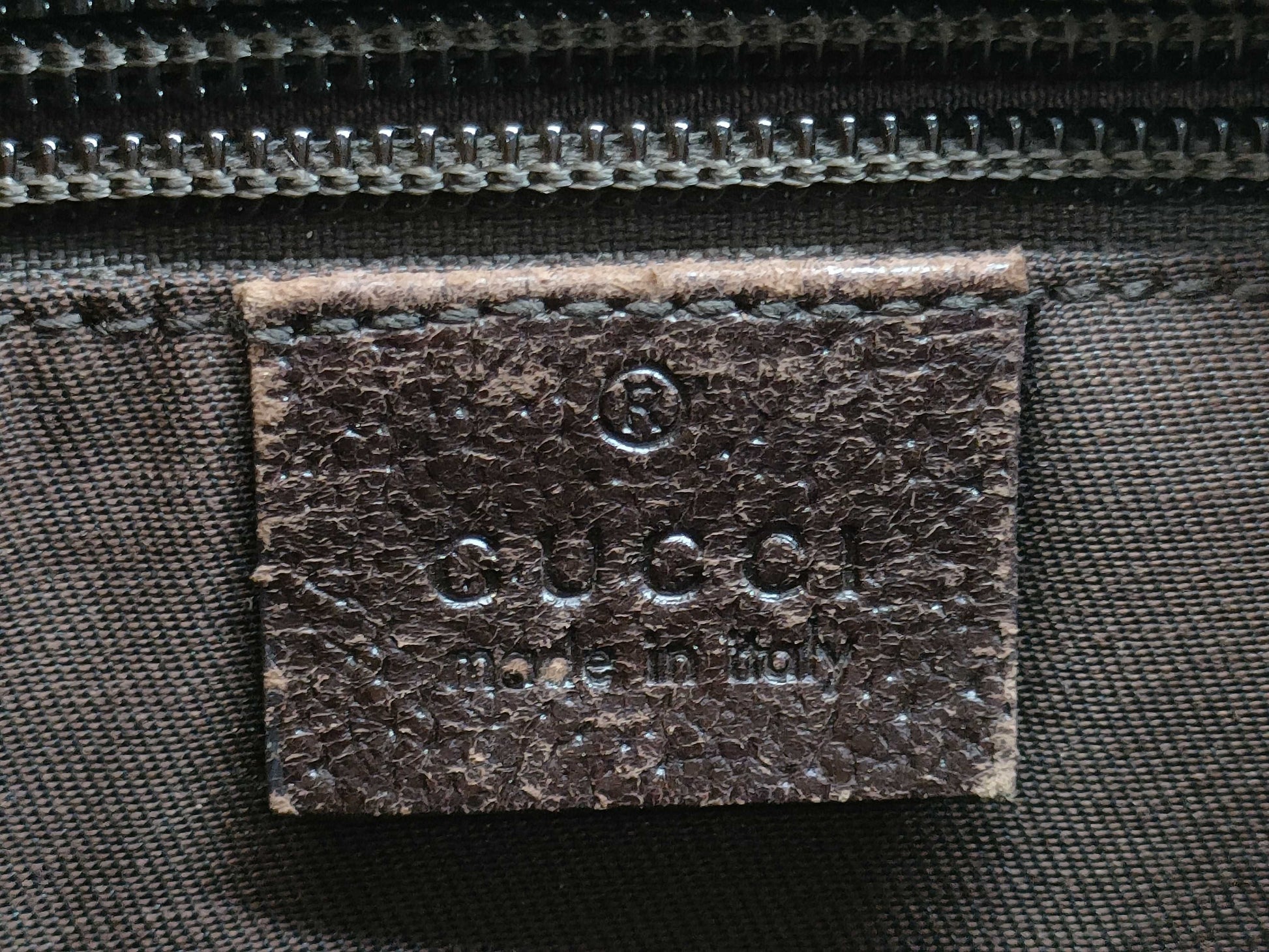 GUCCI 189749 GG Canvas Sherry Shoulder Bag