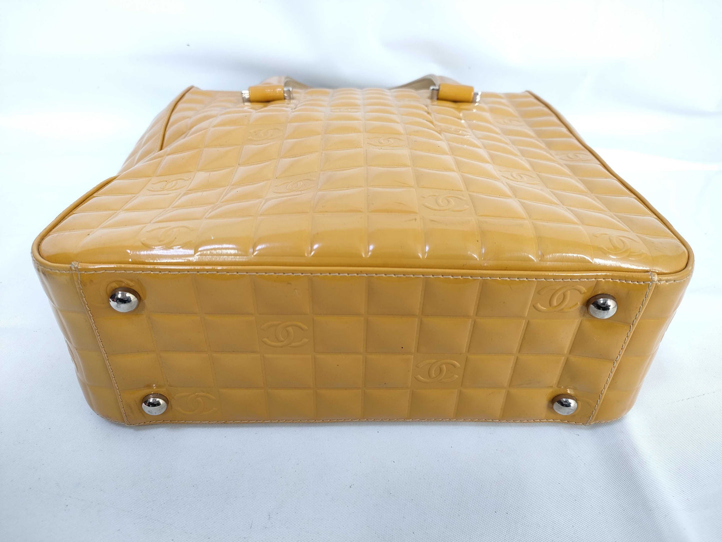CHANEL Chocolate Bar Handbag #7