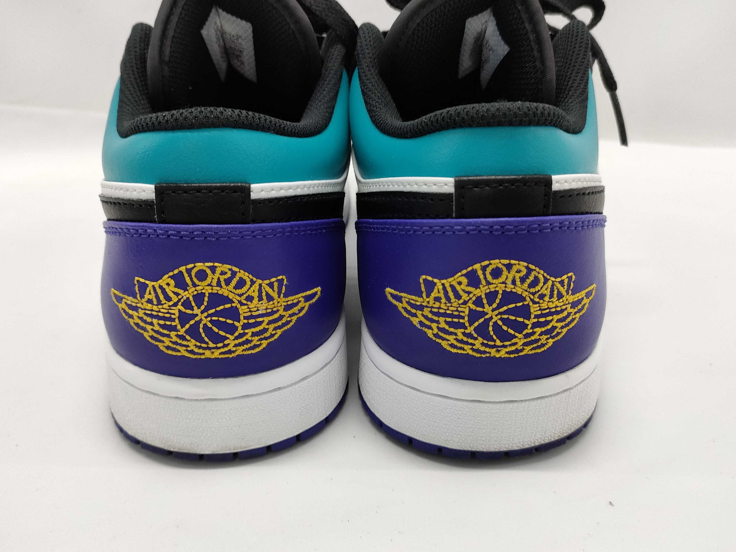 NIKE 553558-154 Air Jordan 1 Low Bright Concord Sneakers