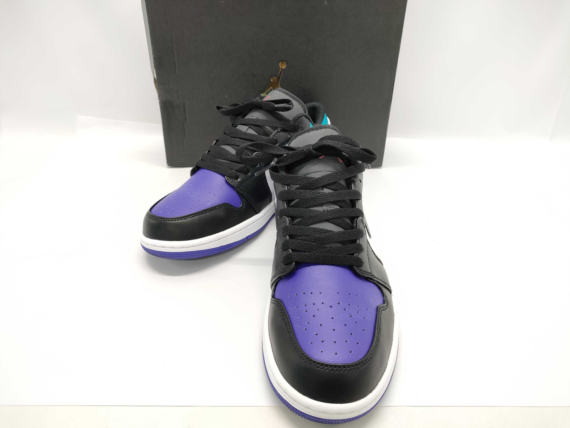 NIKE 553558-154 Air Jordan 1 Low Bright Concord Sneakers