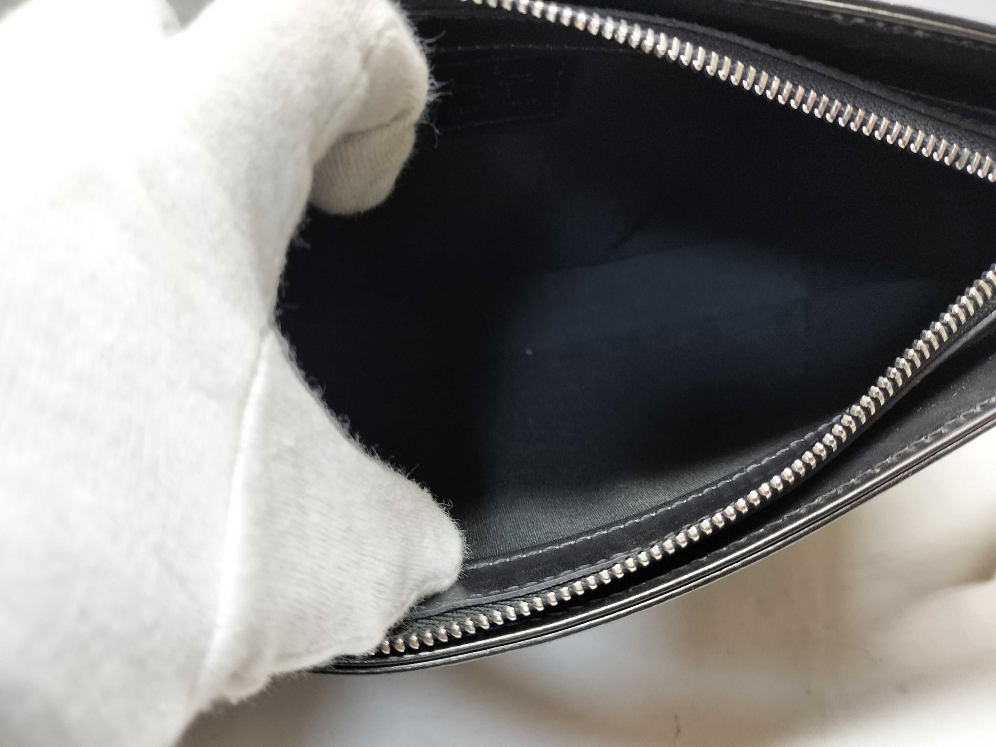 LOUIS VUITTON M55142 Monogram Matte Fowler Handbag