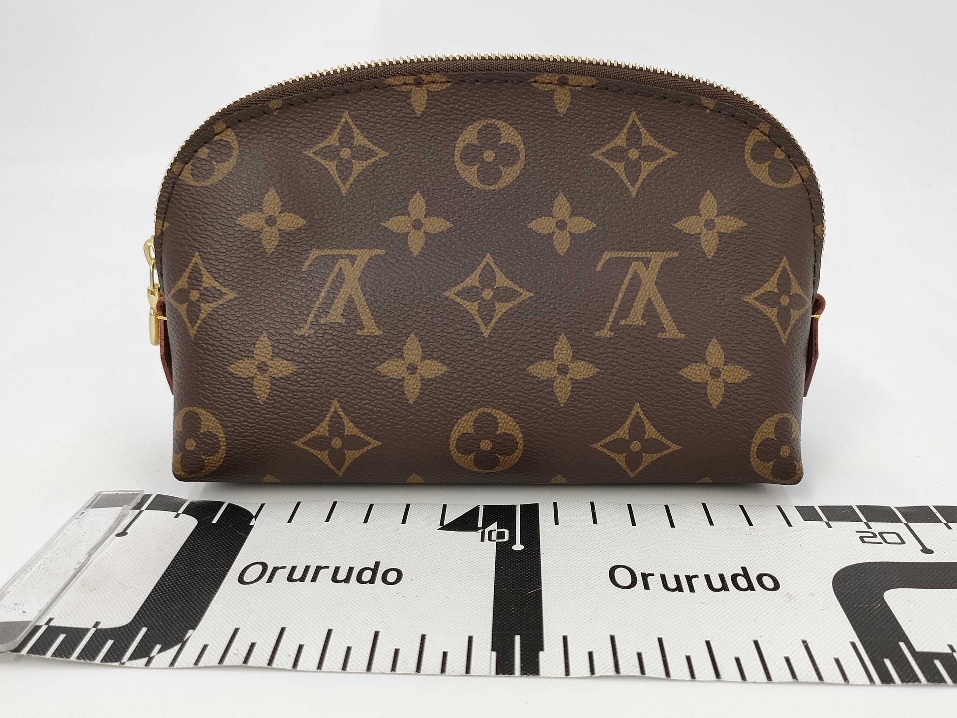 LOUIS VUITTON Monogram Pochette Cosmetic Pouch