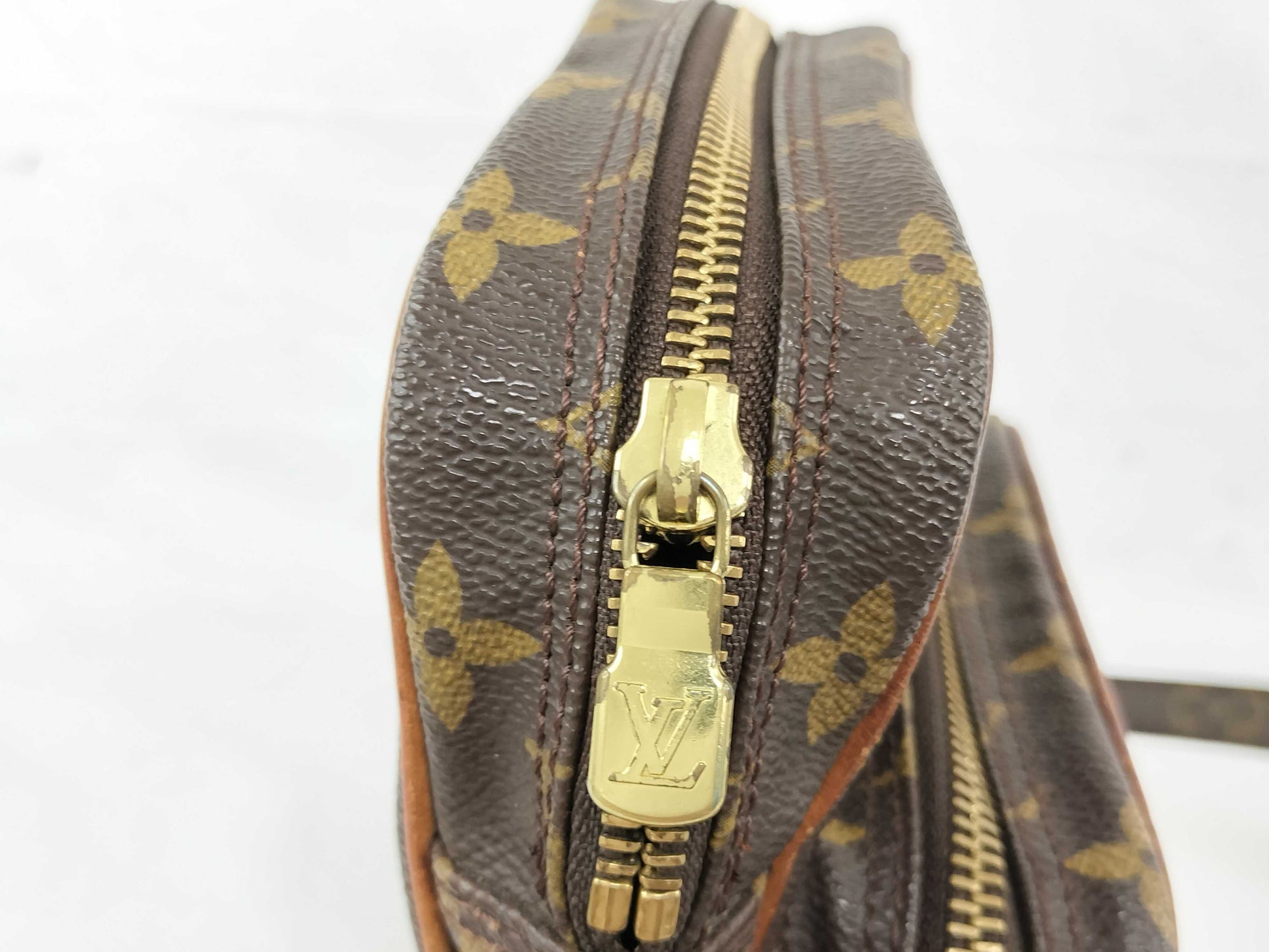 LOUIS VUITTON TH0979 Monogram M45236 Amazon Shoulder Bag