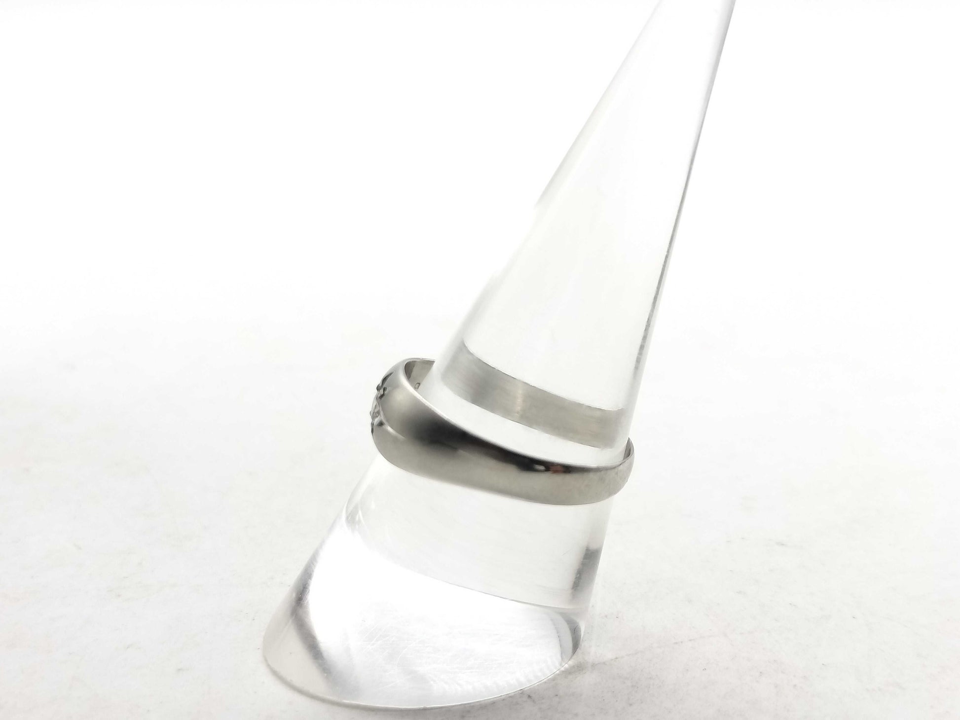D0.08ct Pt900 4.0g Ring 