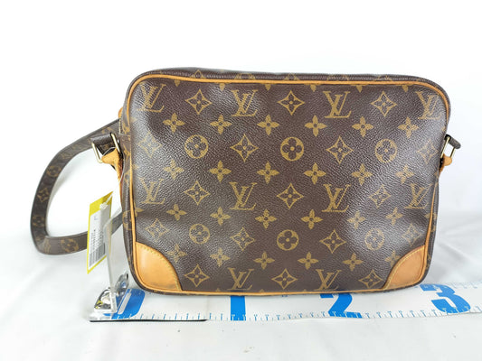 LOUIS VUITTON AR0090 Monogram M45244 Nile Shoulder Bag