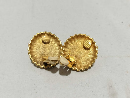 GIVENCHY Pearl Earrings/Brooch Accessories Summary Accessories Summary 